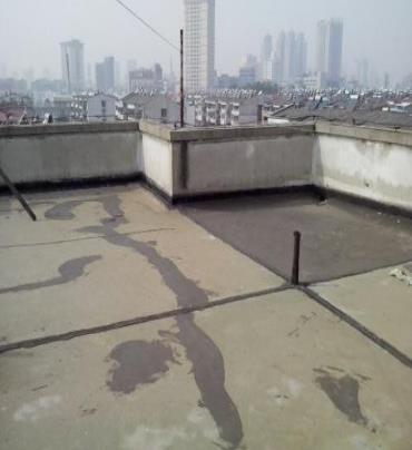 西岗漏水维修 楼顶漏水是什么原因，楼顶漏水维修方法是什么?