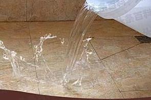 西岗漏水维修 免砸砖防水材料该如何施工
